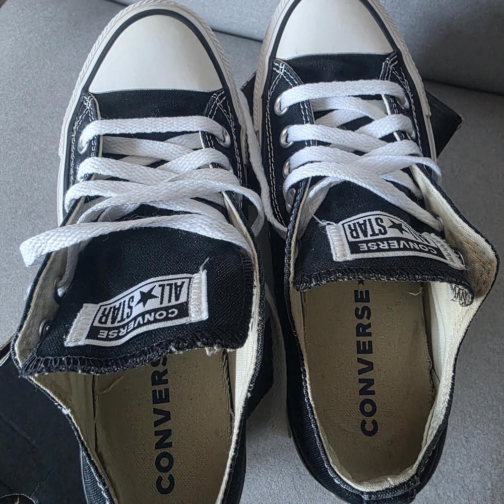 Converse Black/White Low Top All Star No photo of size info avail. Faded Shoe - Picture 5 of 6